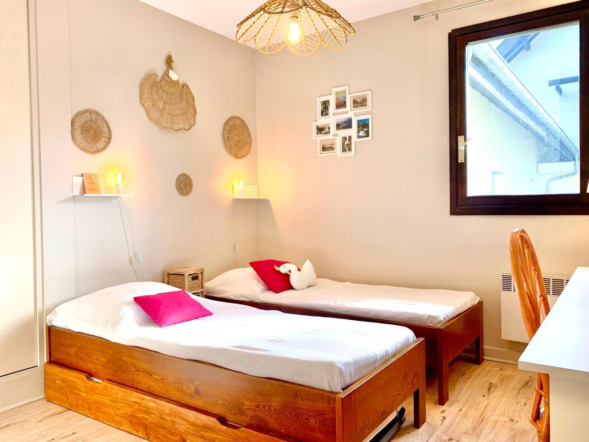 Appartement 3* Avec Balcon, Piscine Et Lac A Proximite, Activites Diverses - Fr-1-432-4 Annecy Luaran gambar